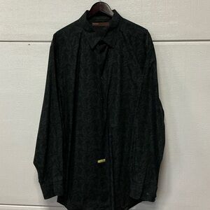 Perry Ellis Black Paisley Button-Down Shirt